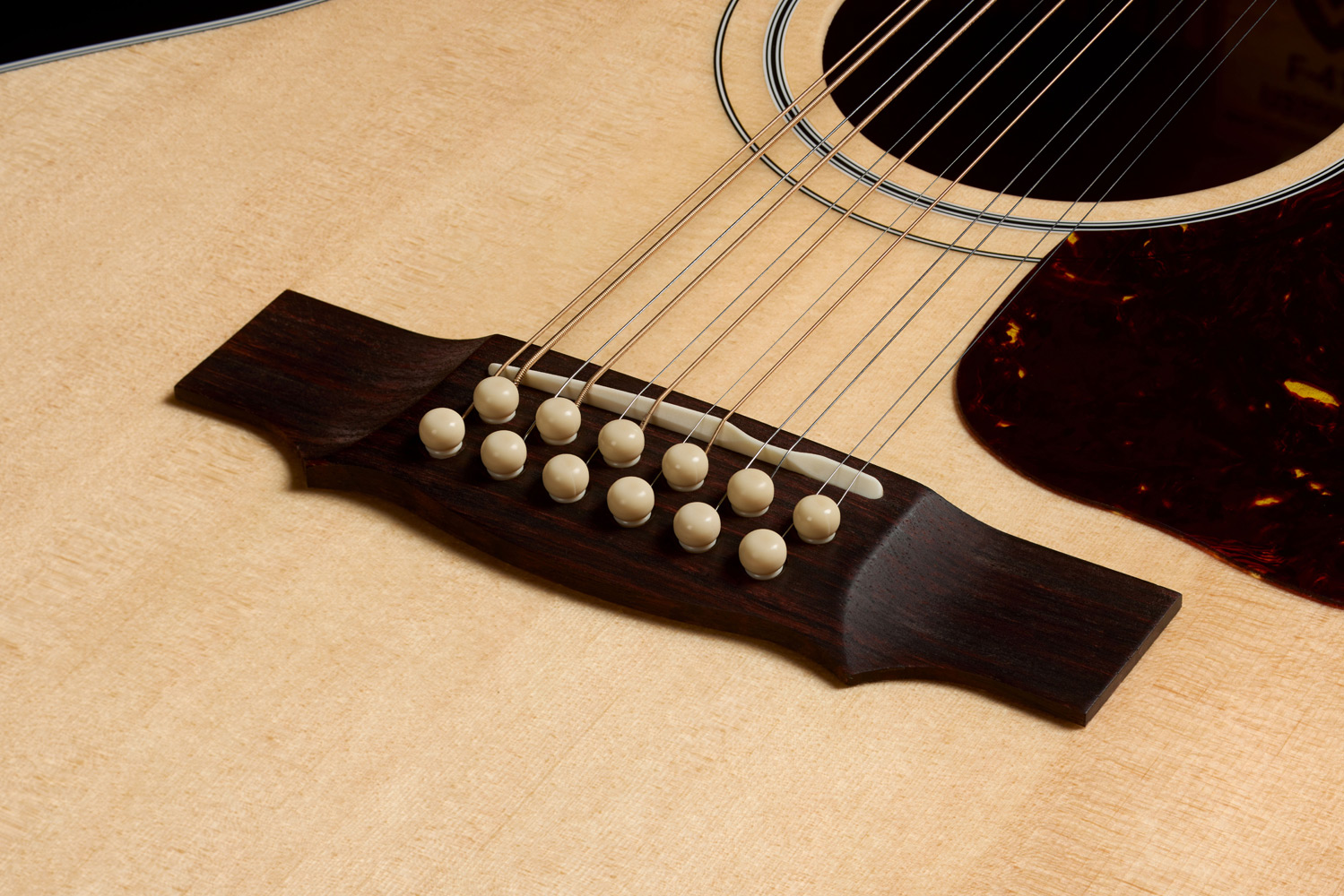 Close-up of the F-412 Standard Natural headstock