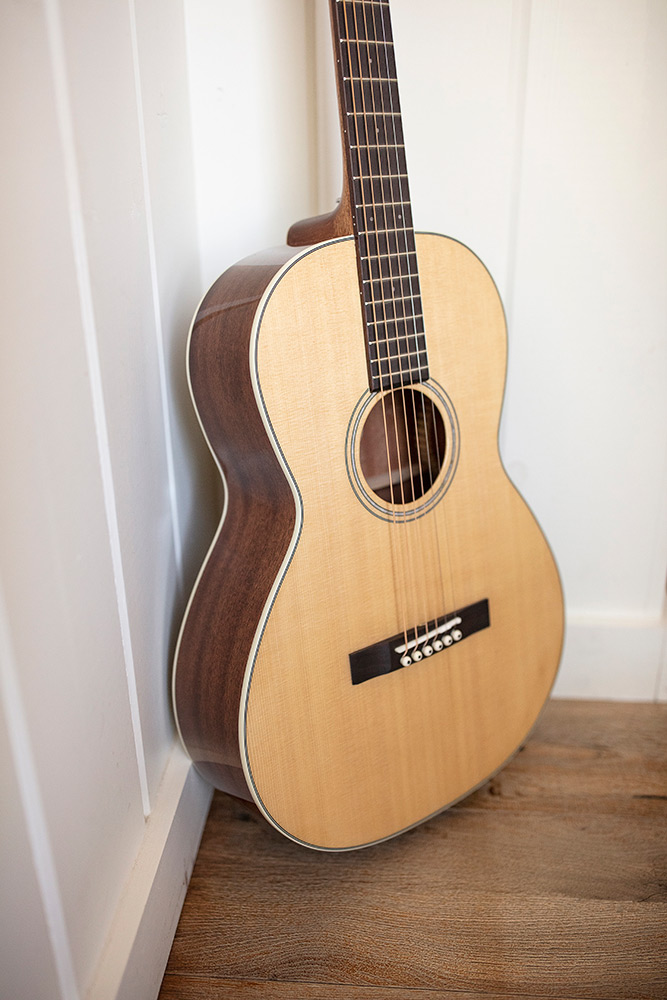 ギター GUILD P-240 MEMOIR Guild P-240 Memoir Series – United States