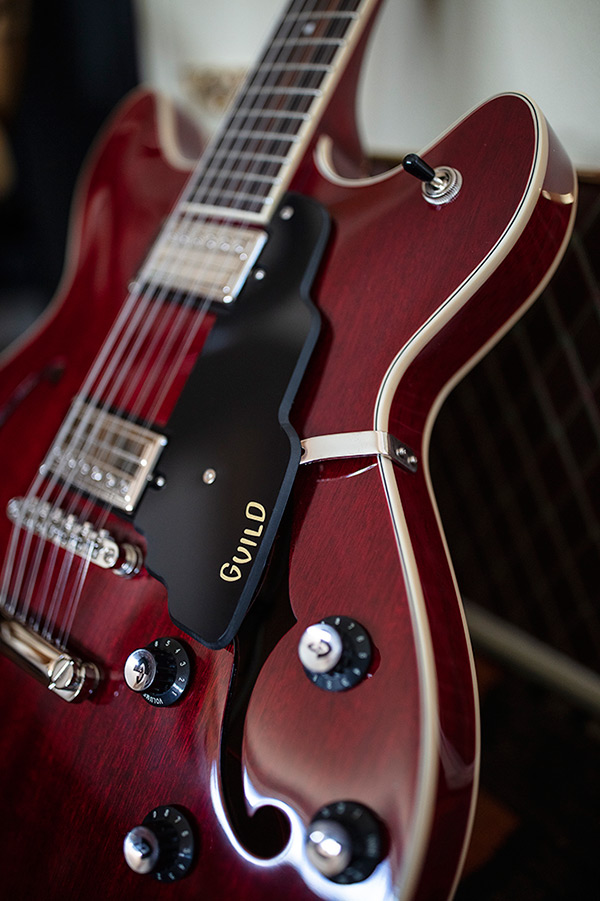 Thumbnail image of Starfire I-12 body showcasing f-hole and pickguard