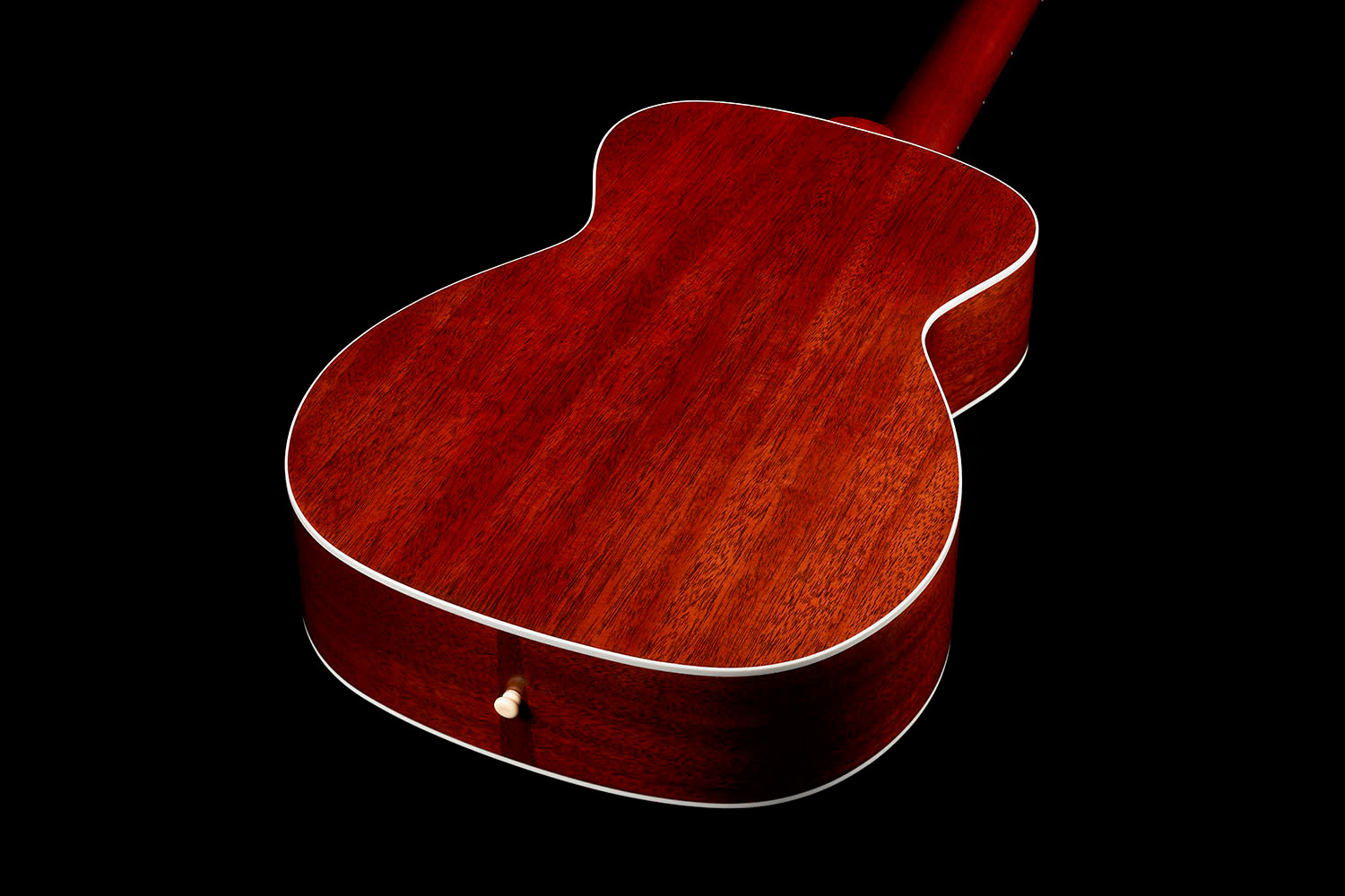 View of M-40 Standard Natural body showcasing solid Sitka spruce top