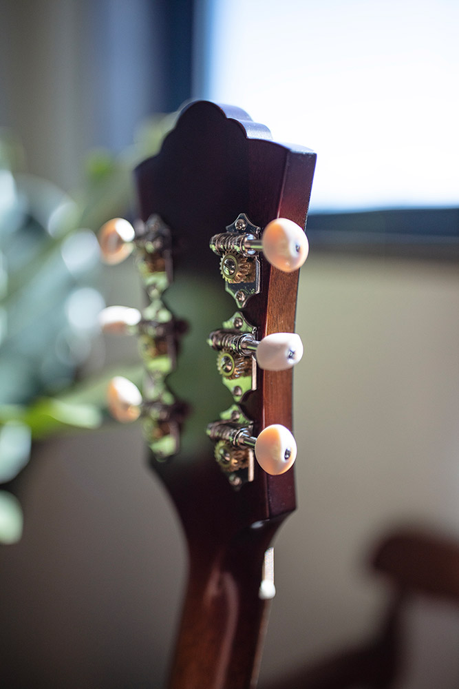 Close-up of the back of the F-40 Standard Pacific Sunset Burst headstock