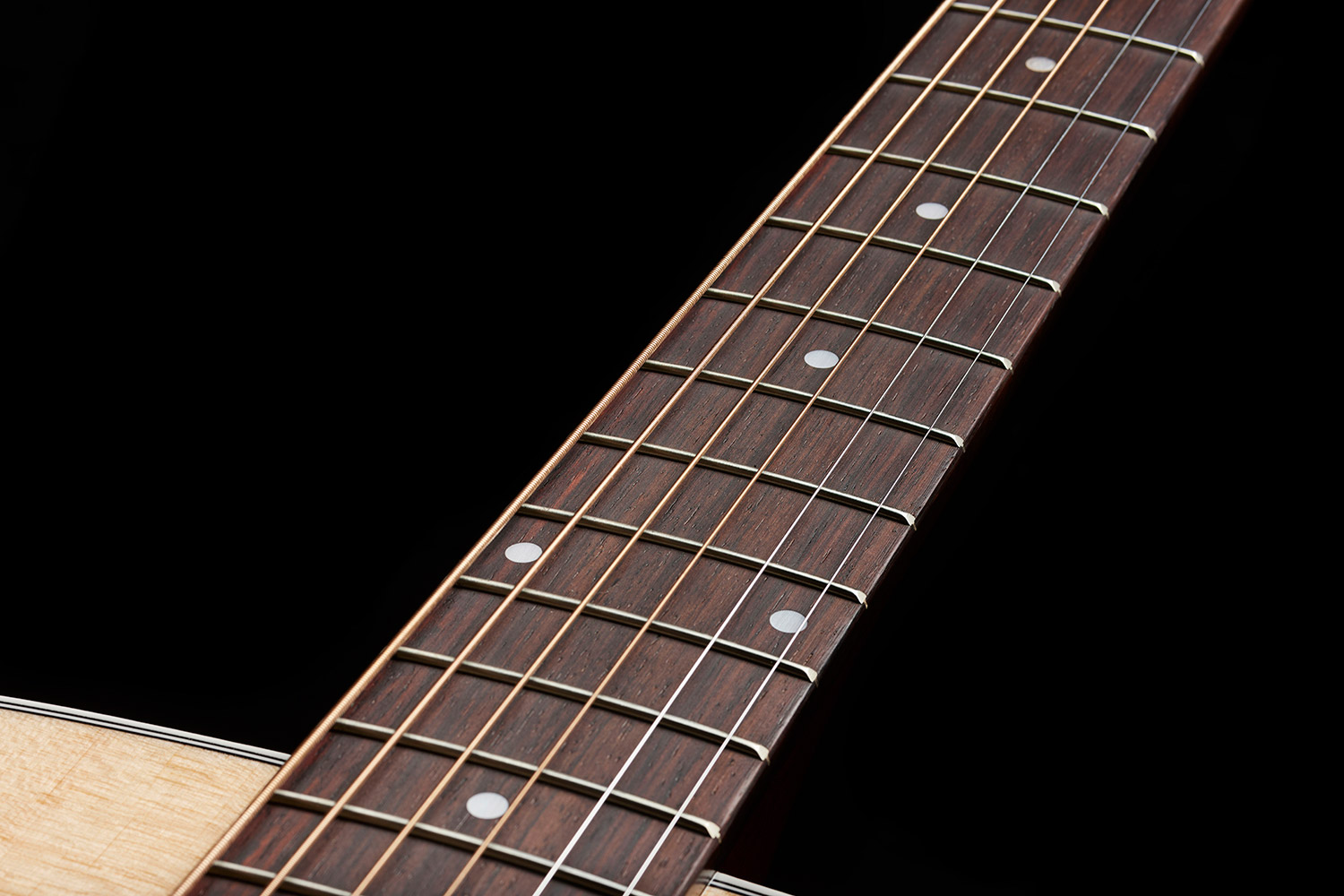 Close-up D-50 Standard Natural neck