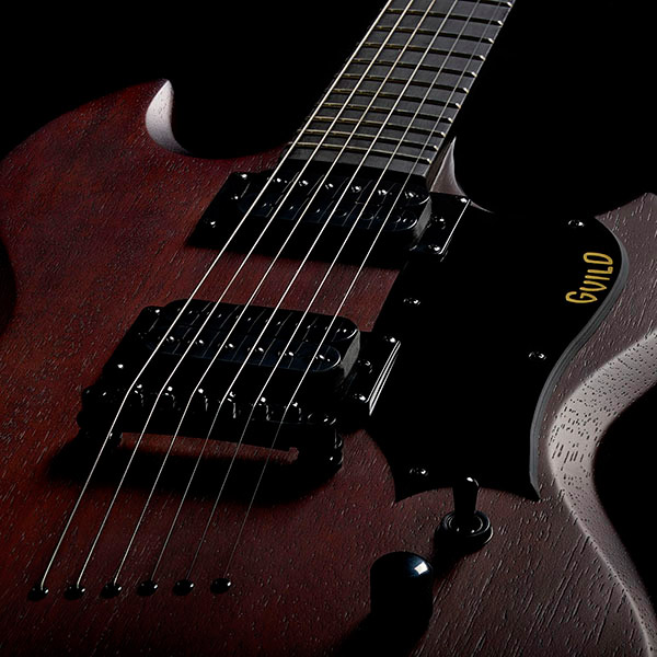 Close-up of Polara Limited Night Edition Vintage Walnut body thumb
