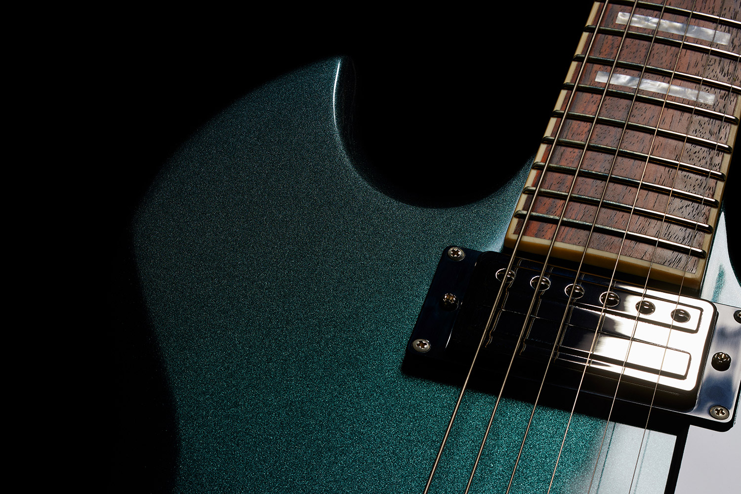 Close-up of Polara Deluxe Kingswood Green top body